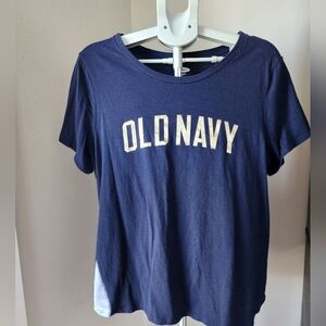 Old Navy graphic tee